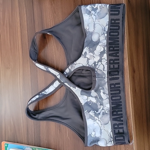 Large under armour sports bra - Picture 2 of 4